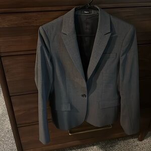 Like new Theory blazer.